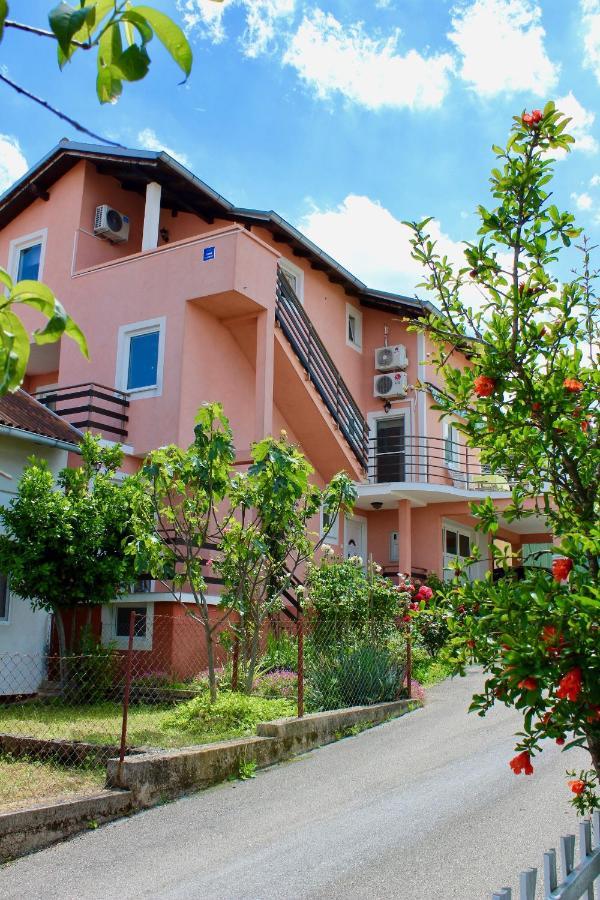 Apartments With A Parking Space Bilice, Krka - 13545 Šibenik Exterior foto